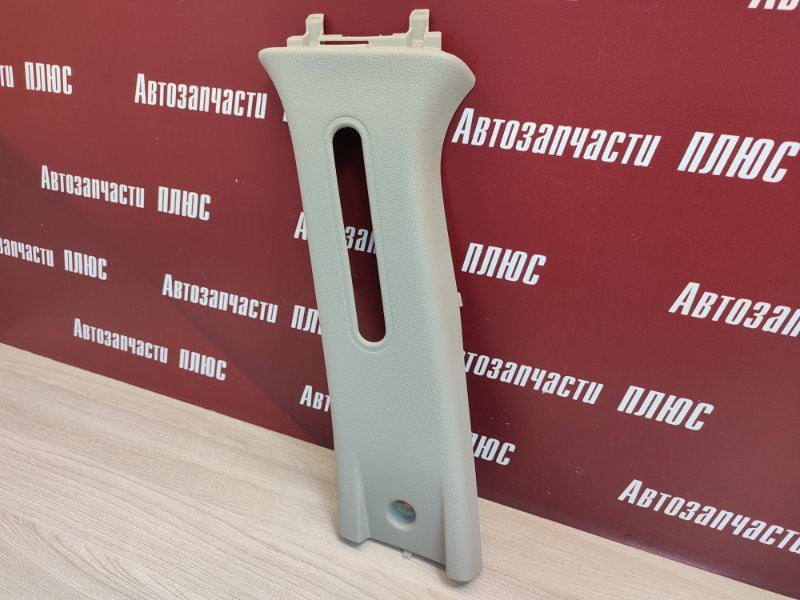 Обшивка средней стойки