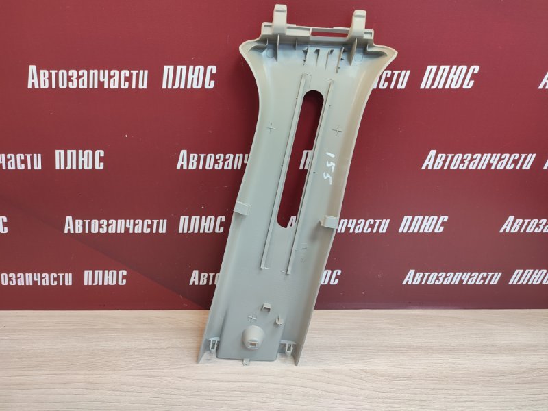 Обшивка средней стойки