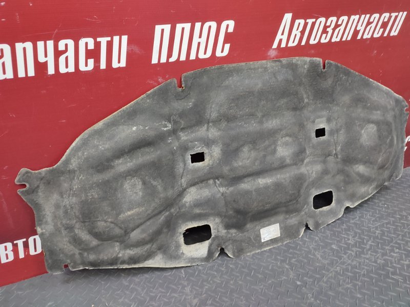 Обшивка капота