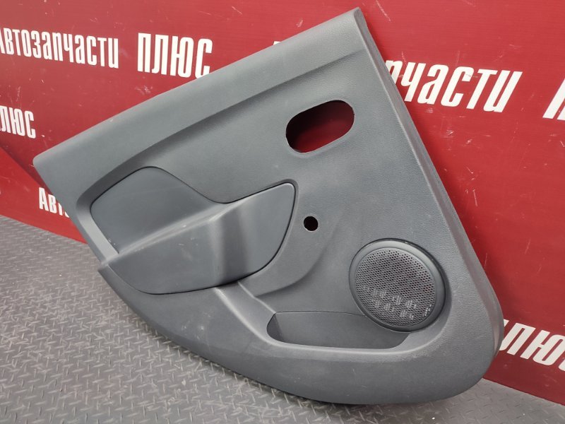 Обшивка боковой двери