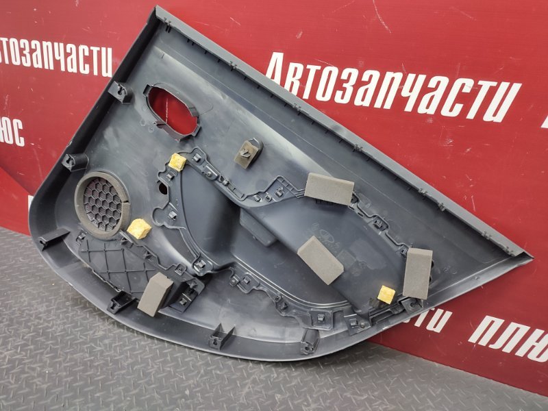 Обшивка боковой двери