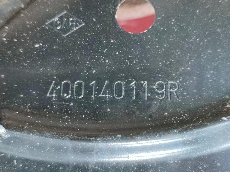 Кулак поворотный