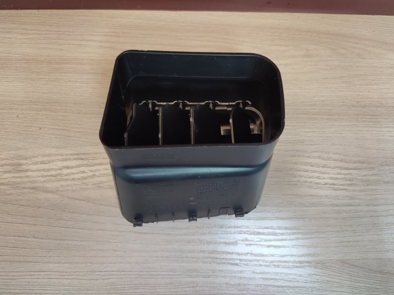 Дефлектор воздушный