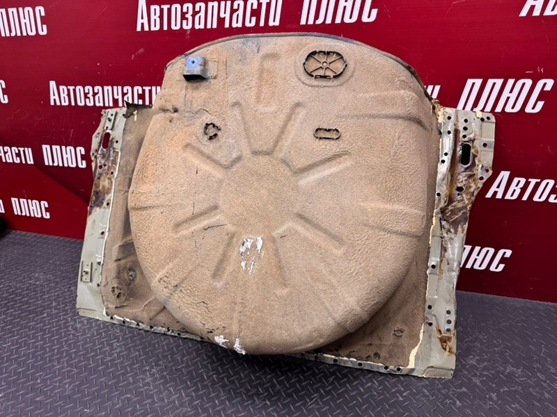 Ниша запасного колеса