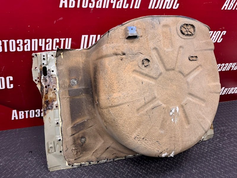 Ниша запасного колеса