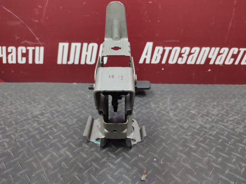 Педаль тормоза