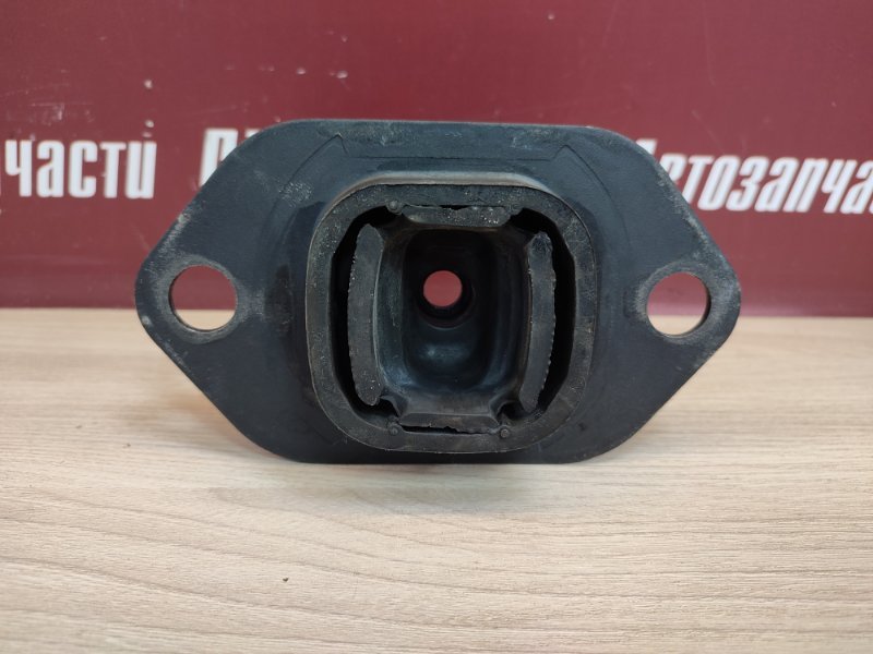 Опора двигателя