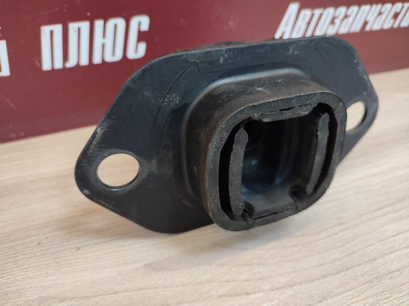 Опора двигателя