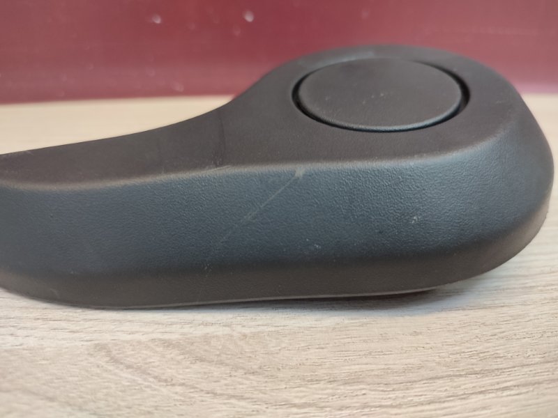 Ручка регулировки спинки сиденья