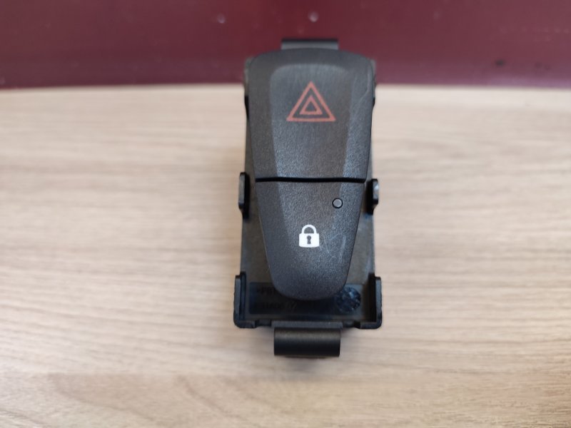 Кнопка аварийной сигнализации