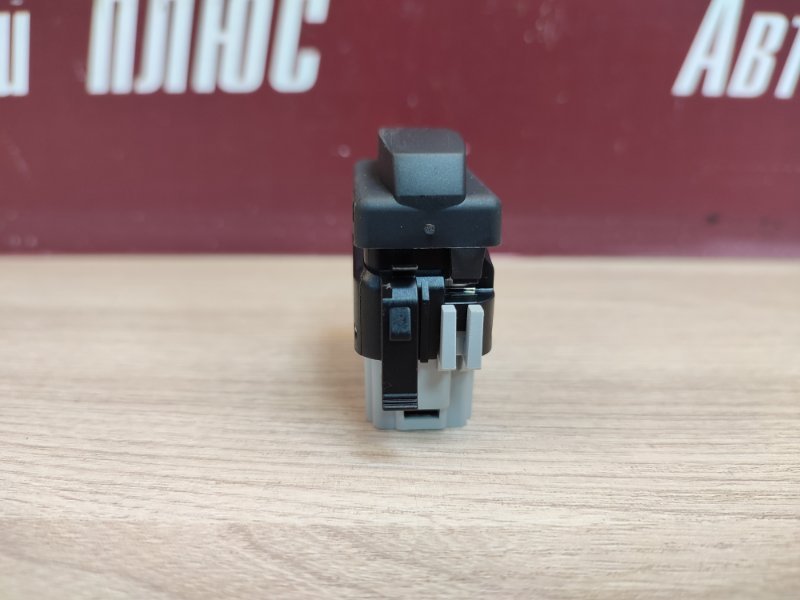 Кнопка обогрева сидений