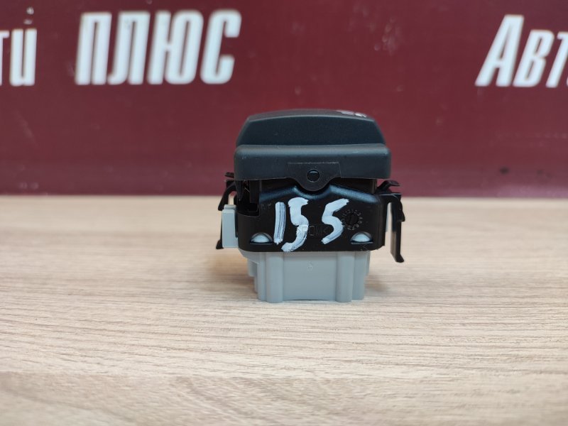 Кнопка обогрева сидений