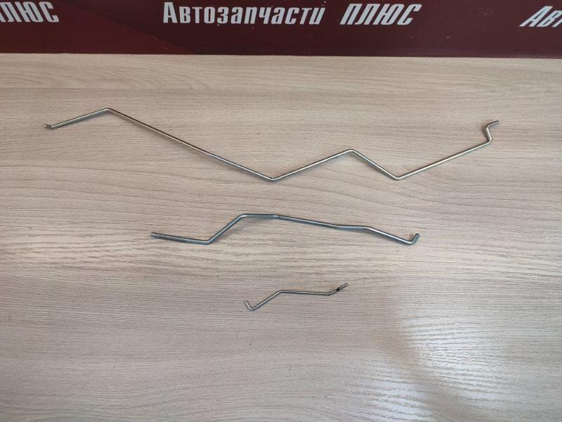 Тяга замка двери