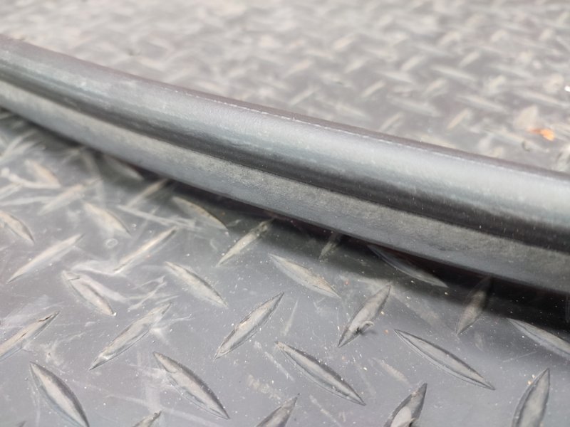 Уплотнитель жабо