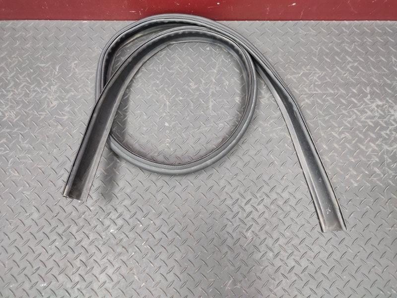 Уплотнительная резинка крыши