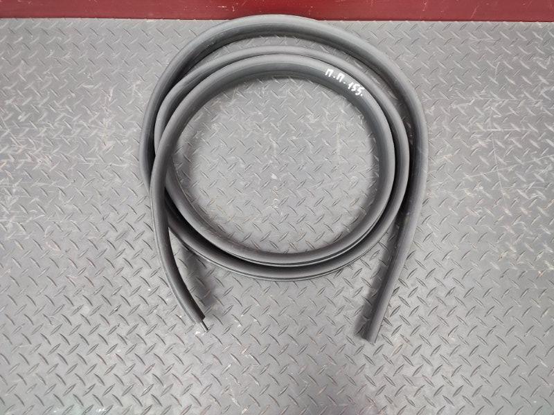 Уплотнитель проема      двери