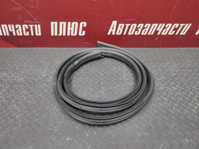 Уплотнитель проема      двери