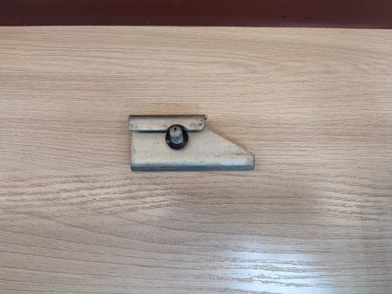 Крепление акб