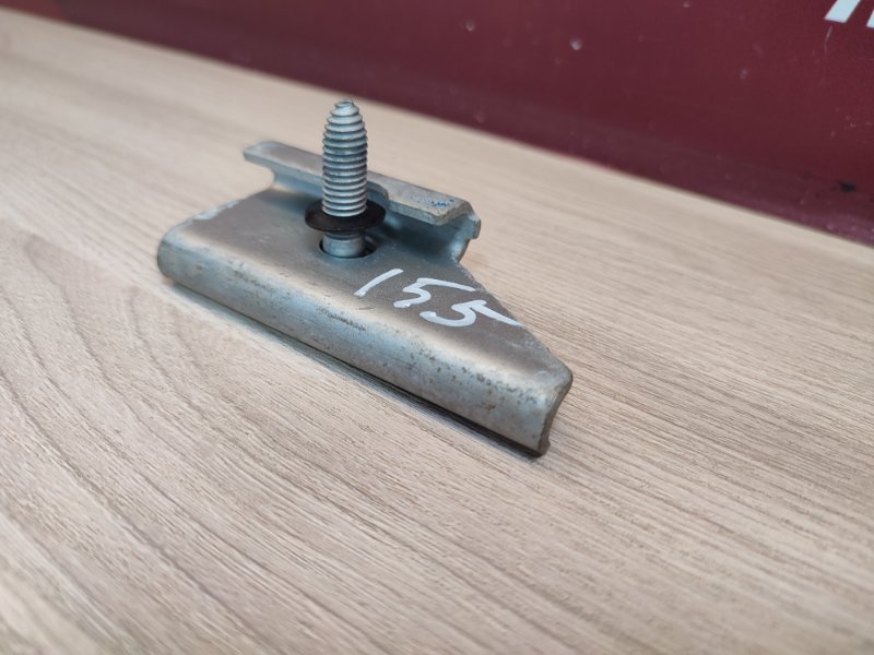 Крепление акб