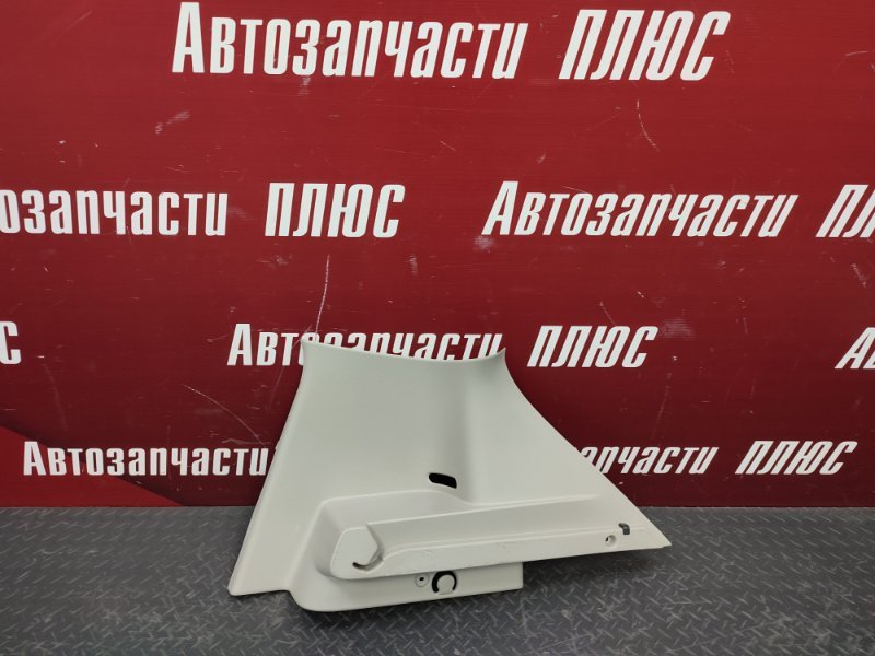 Держатель задней полки