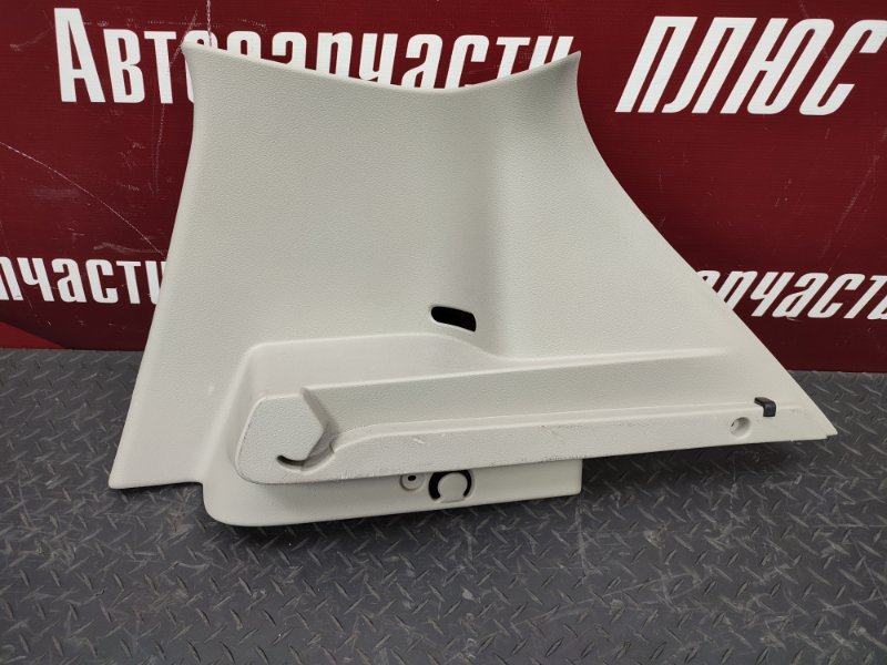 Держатель задней полки