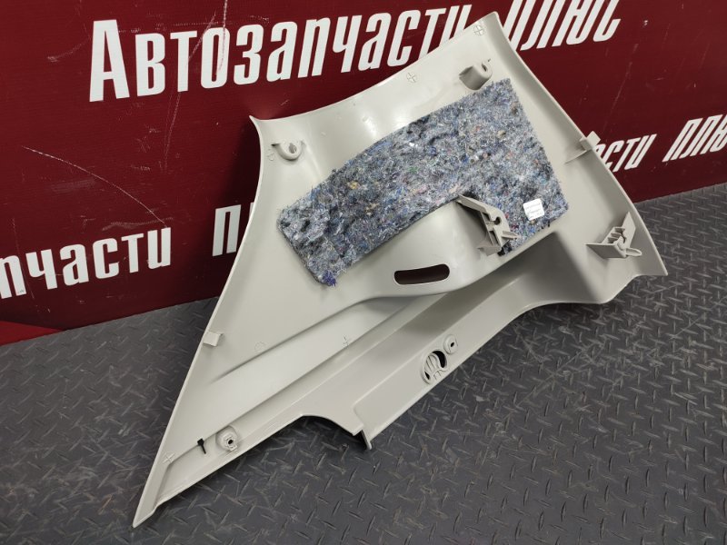 Держатель задней полки