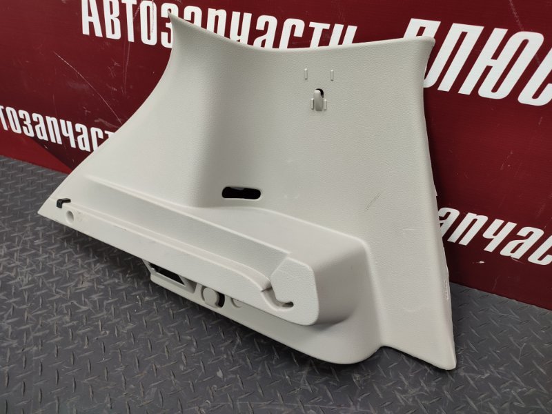 Держатель задней полки