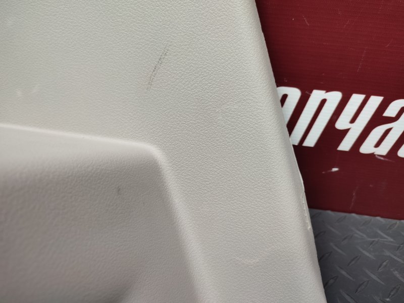 Держатель задней полки