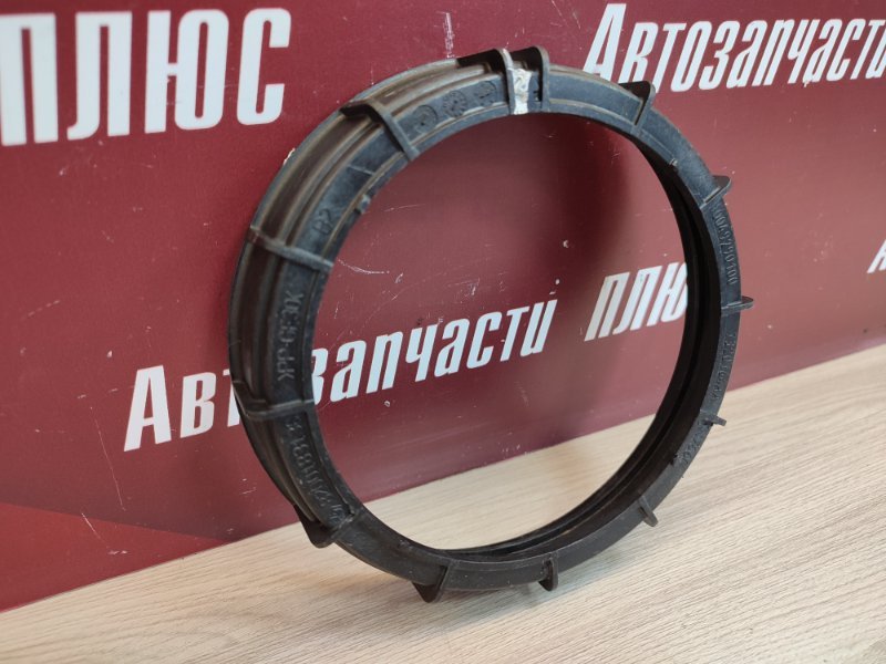 Крышка бензонасоса