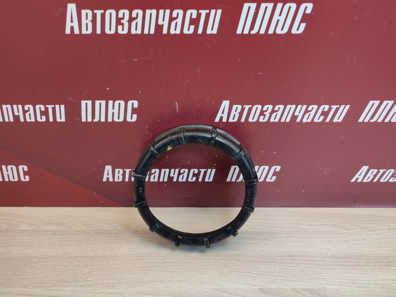 Крышка бензонасоса