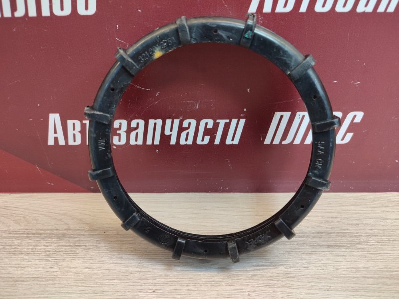 Крышка бензонасоса