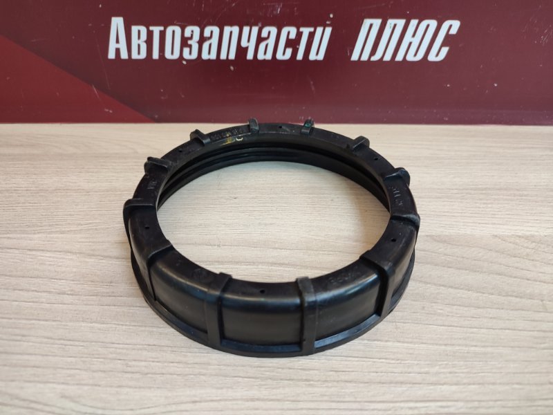 Крышка бензонасоса