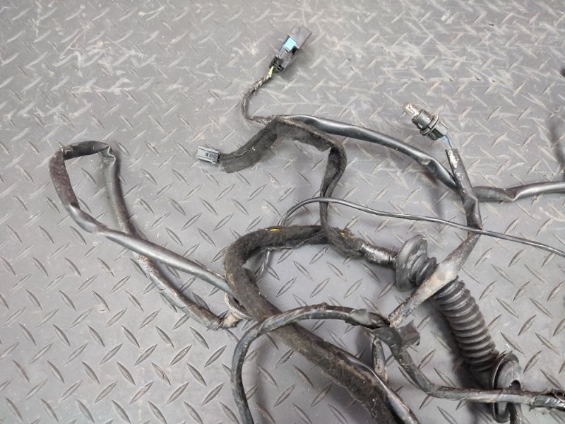 Проводка крышки багажника