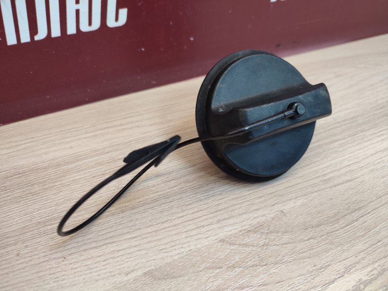 Крышка топливного бака