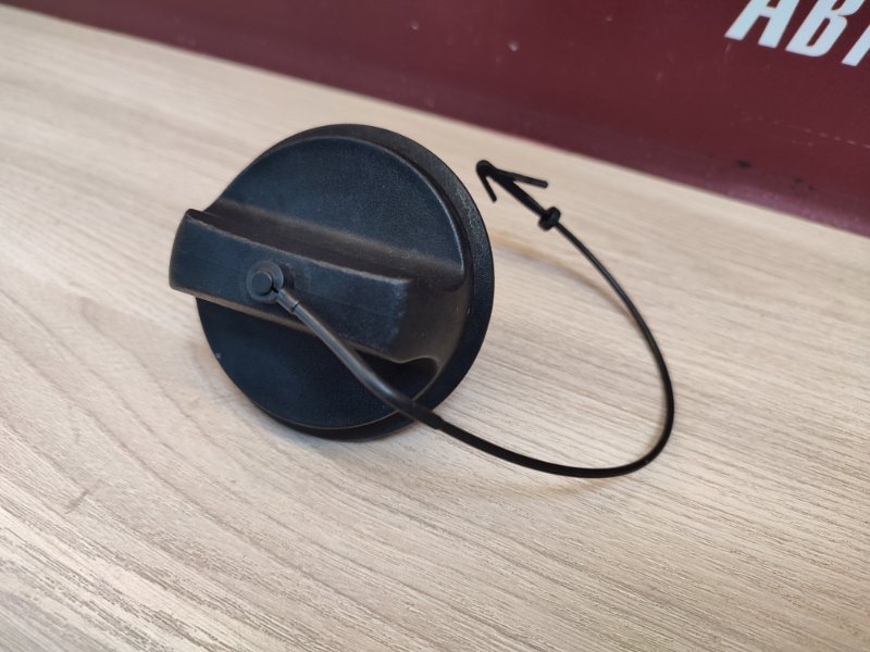 Крышка топливного бака