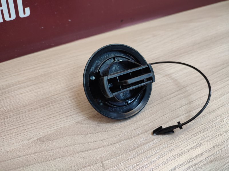 Крышка топливного бака