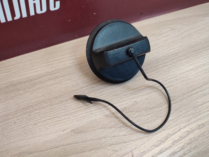 Крышка топливного бака