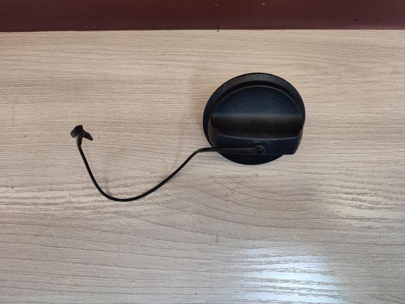 Крышка топливного бака