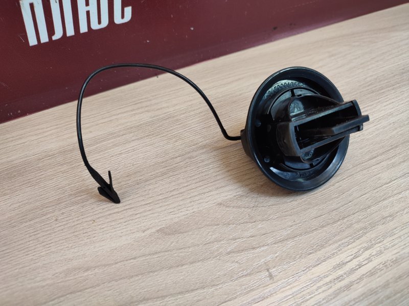 Крышка топливного бака