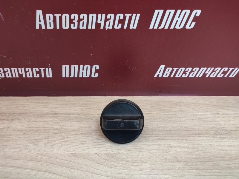 Крышка топливного бака