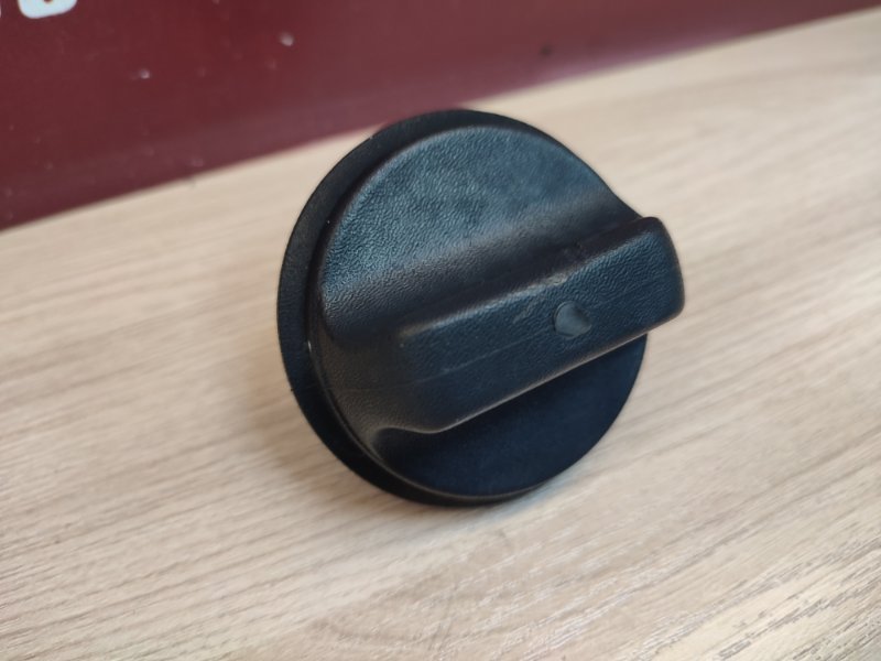 Крышка топливного бака