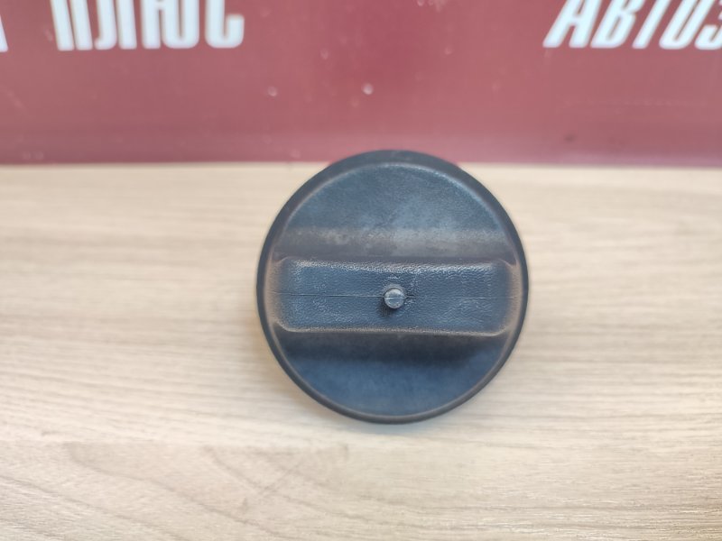 Крышка топливного бака