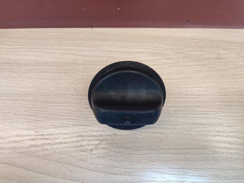 Крышка топливного бака