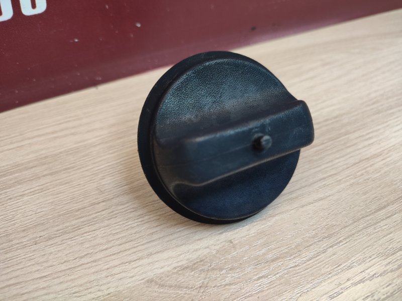 Крышка топливного бака