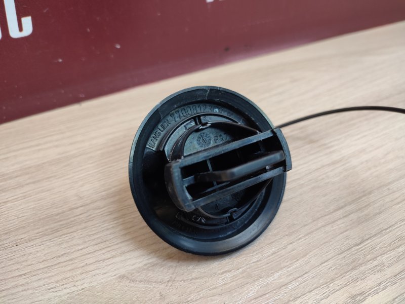 Крышка топливного бака