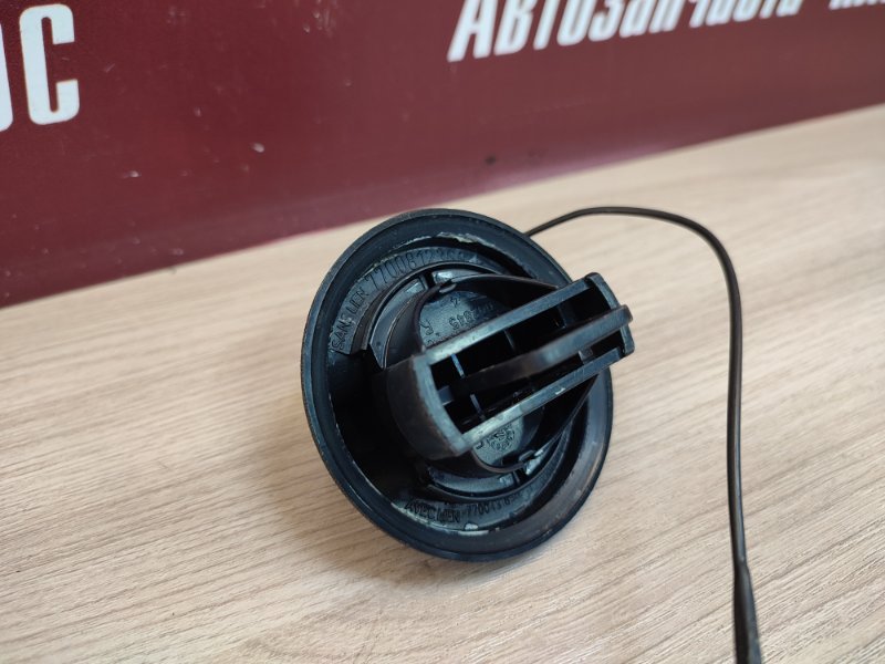 Крышка топливного бака