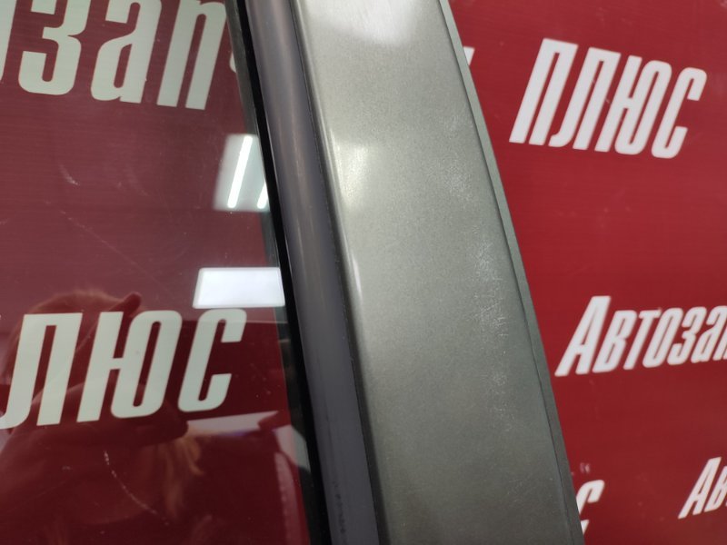 Дверь боковая