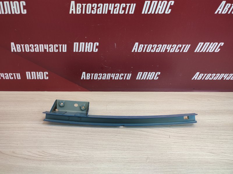 Направляющая стекла двери