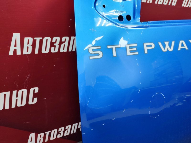 Дверь боковая