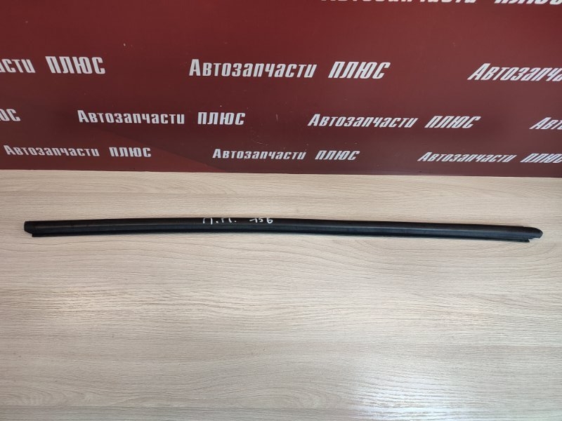 Уплотнитель стекла двери внешний